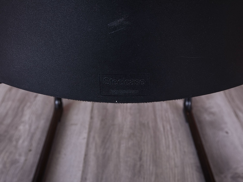 Офисный стул SteelCase ЛДСП Черный   (УДТЧ-05065)