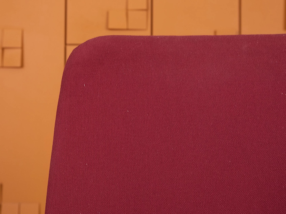 Офисное кресло для персонала  SteelCase Ткань Красный   (КПТК-30045)