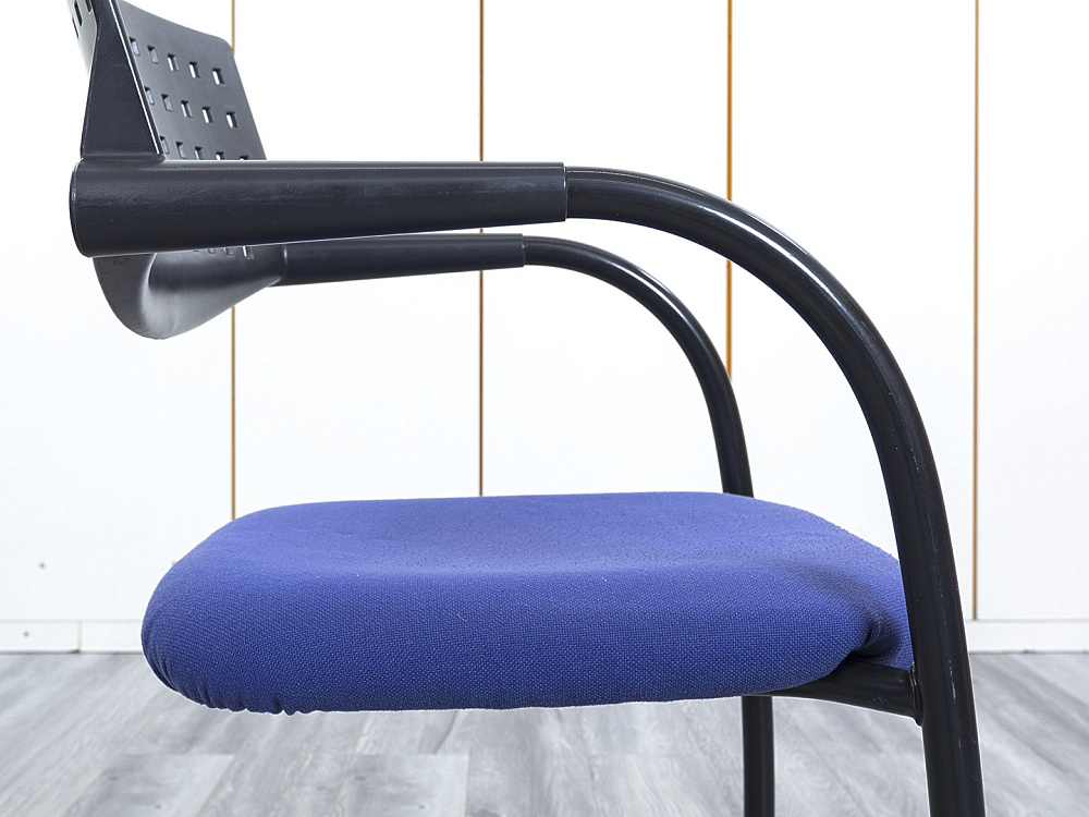 Конференц кресло для переговорной  Синий Ткань VITRA VISAVIS 2  (КДТН-28113)