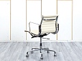 Офисное кресло для персонала  Eames Кожа Бежевый EA 117  (КПКБ-20123)