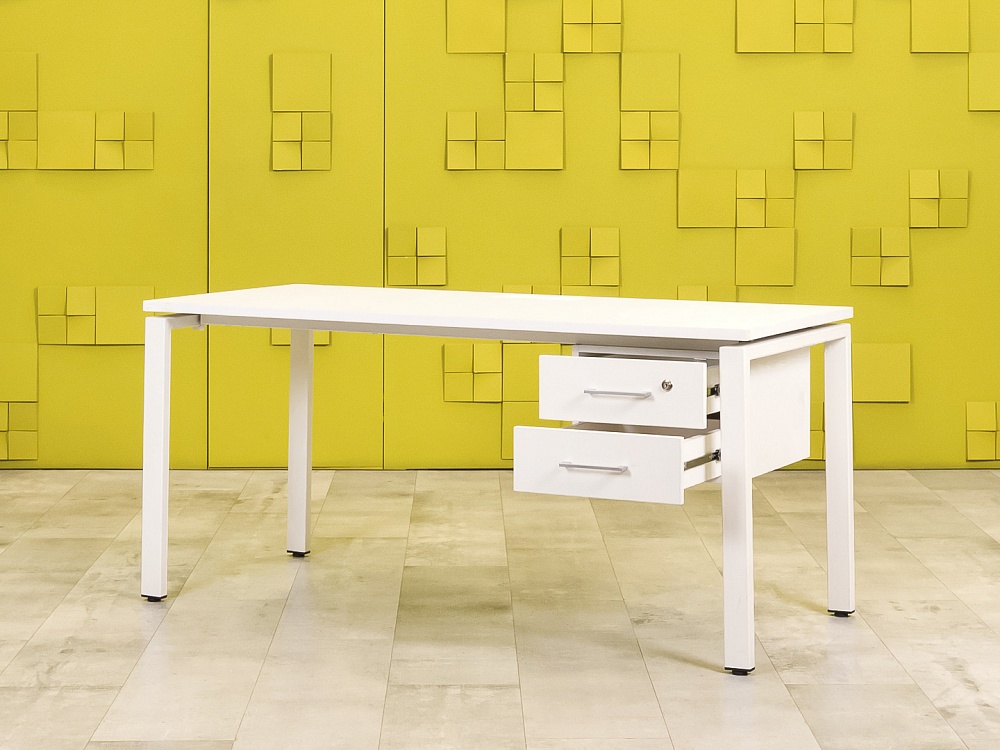 Комплект офисной мебели стол с тумбой  ЛДСП Белый  СППБТ-23036