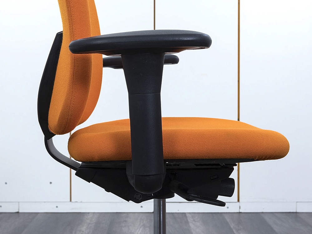 Офисное кресло для персонала  Ahrend Ткань Оранжевый   (КПТО-20053)