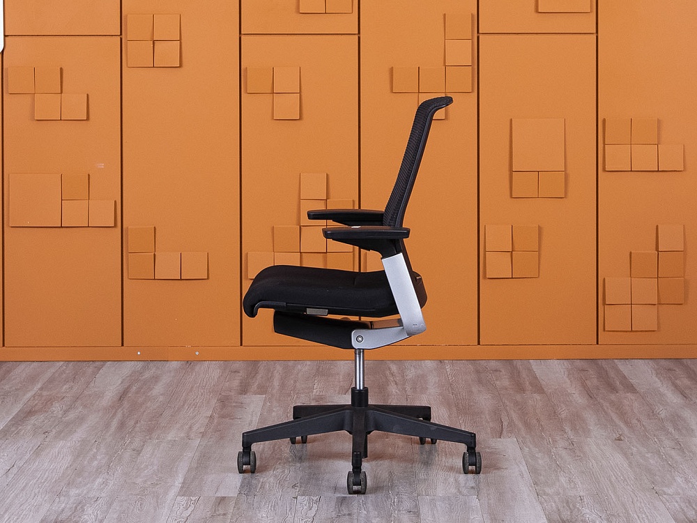 Офисное кресло для персонала   Сетка Черный   (КПСЧ1-06065)