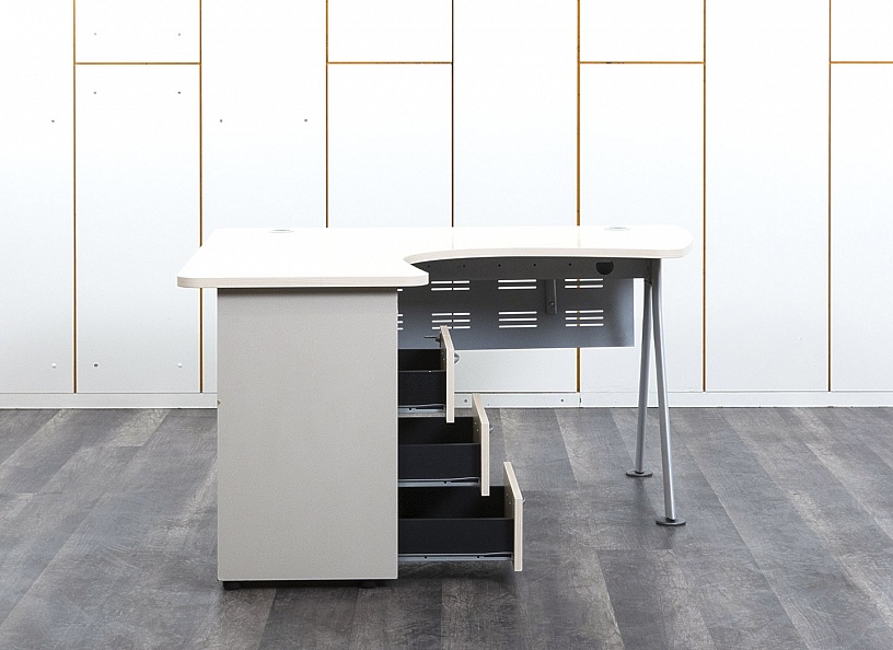 Комплект офисной мебели стол с тумбой  1 400х1 400х740 ЛДСП Клен   (СПУВКл-30052)