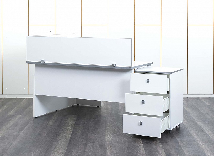 Комплект офисной мебели стол с тумбой  1 500х1 200х760 ЛДСП Белый   (СПУБКп-02082)