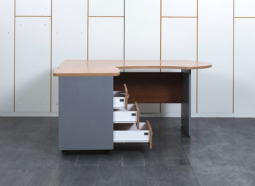 Комплект офисной мебели стол с тумбой Berlin 1 650х830х750 ЛДСП Орех   (СПУХК-17021)