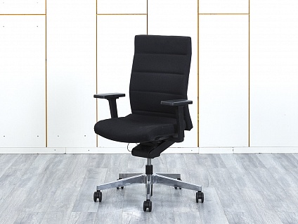 Офисное кресло руководителя  INTERSTUHL Ткань Черный CHAMP  (КРТЧ-12123)