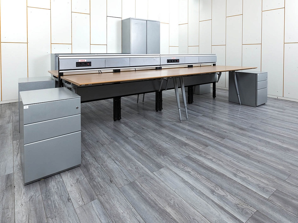 Комплект офисной мебели Herman Miller 3 200х1 800х1 000 ЛДСП Орех   (КОМХ-17082)