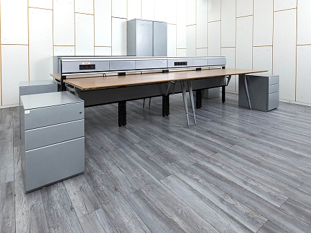 Комплект офисной мебели Herman Miller 3 200х1 800х1 000 ЛДСП Орех   (КОМХ-17082)