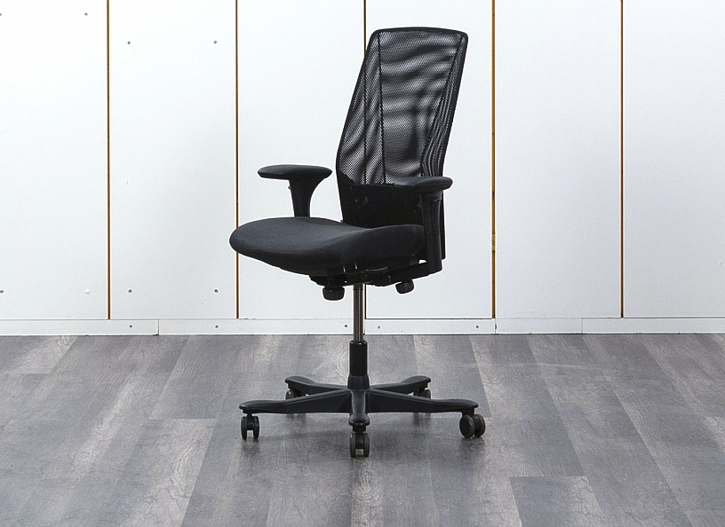 Офисное кресло для персонала  Kinnarps Ткань/сетка  Черный   (КПТЧ-11042)