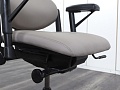 Офисное кресло руководителя  SteelCase Кожа Бежевый Please 1  (КРКБ-05102)