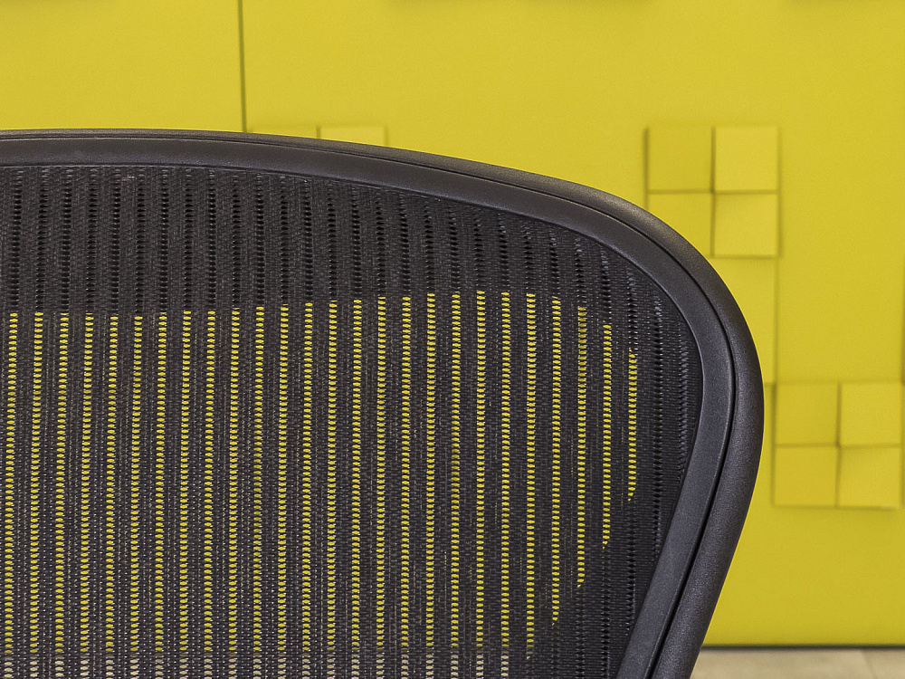 Офисное кресло руководителя на колесах Aeron B Herman Miller Сетка Чёрный США  КРТЧ1-12115