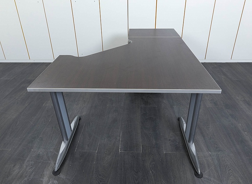 Комплект офисной мебели стол с тумбой  1 200х1 660х730 ЛДСП Венге   (СПУЕКл-21121)