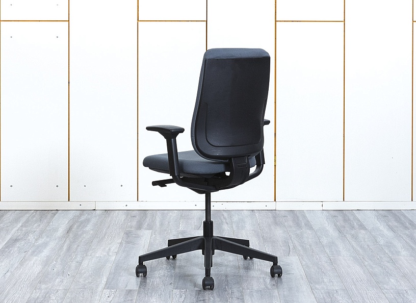 Офисное кресло для персонала  SteelCase Ткань Серый   (КПТС-25123)