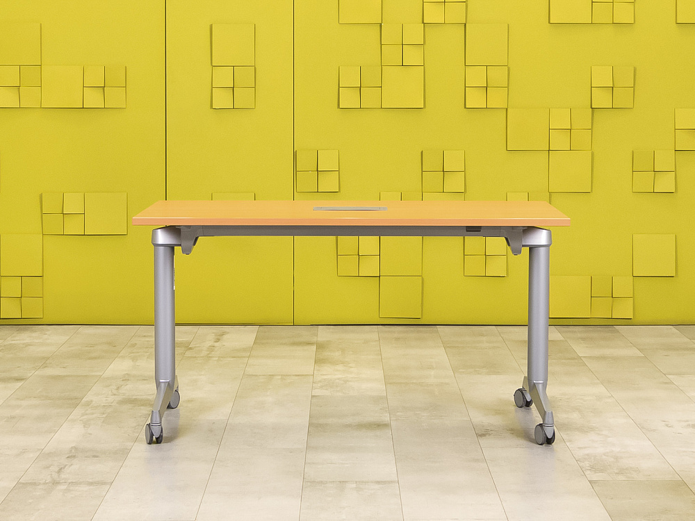 Офисный стол прямой Steelcase ЛДСП Ольха Франция  СППЛ-04026