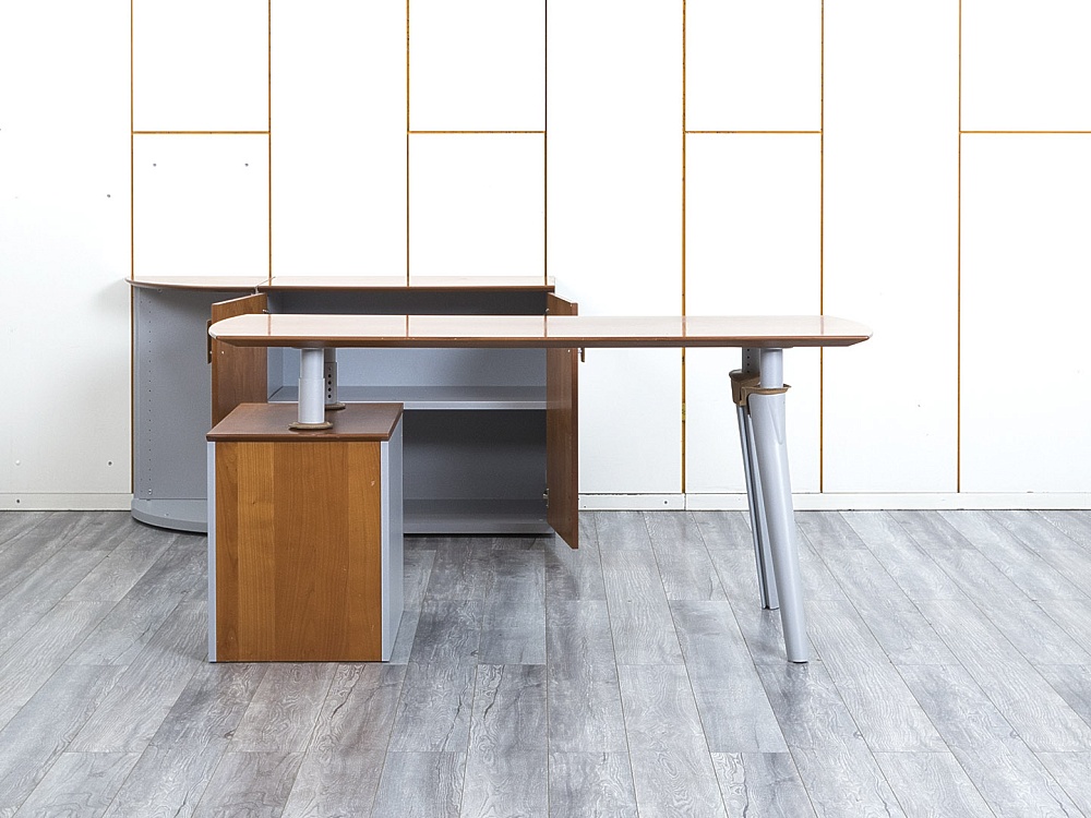 Стол для руководителя Codutti 1 600х600х760 МДФ Орех Master Point  (СРПХк-03054)