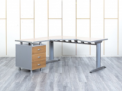 Комплект офисной мебели стол с тумбой  1 600х800х730 ЛДСП Ольха   (СПУЛЛк-28123)