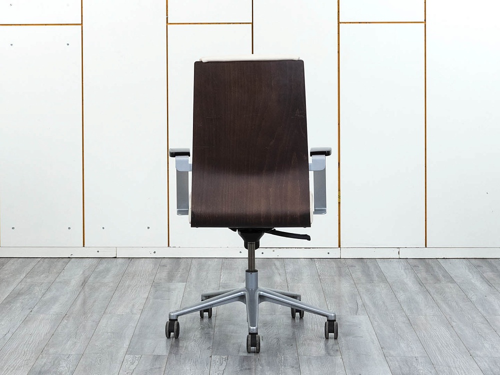 Офисное кресло руководителя  Sitland  Кожа Бежевый Madera B  (КРКБ1-17094)