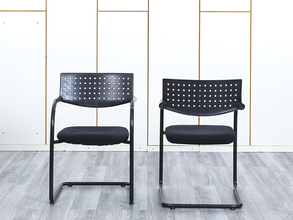 Конференц кресло для переговорной  Черный Ткань VITRA VISAVIS 2  (КДТЧ1-28113)