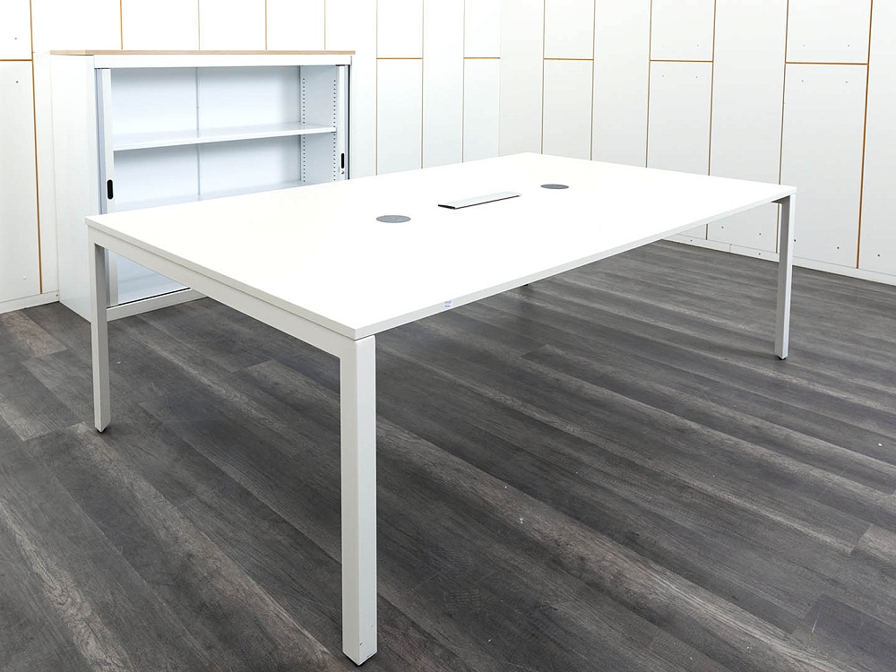 Офисный стол для переговоров Herman Miller 2 400х1 400х750 ЛДСП Белый   (СГПБк-02122)