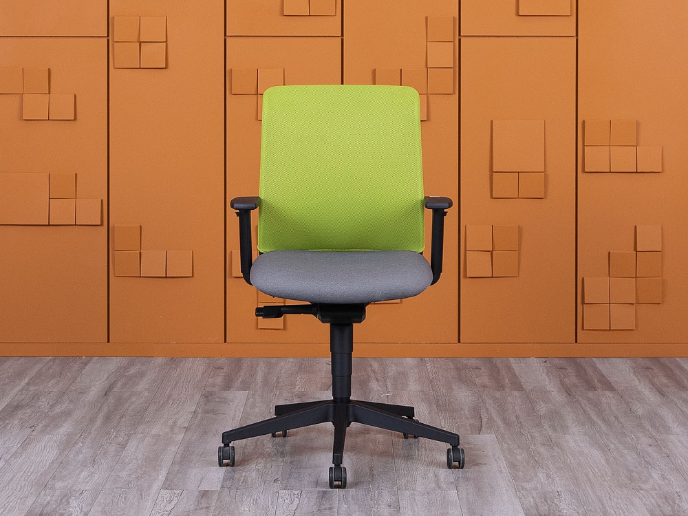 Офисное кресло для персонала  LD Seating Ткань Зеленый THEO 260-AT  (КПТЗ-27025)