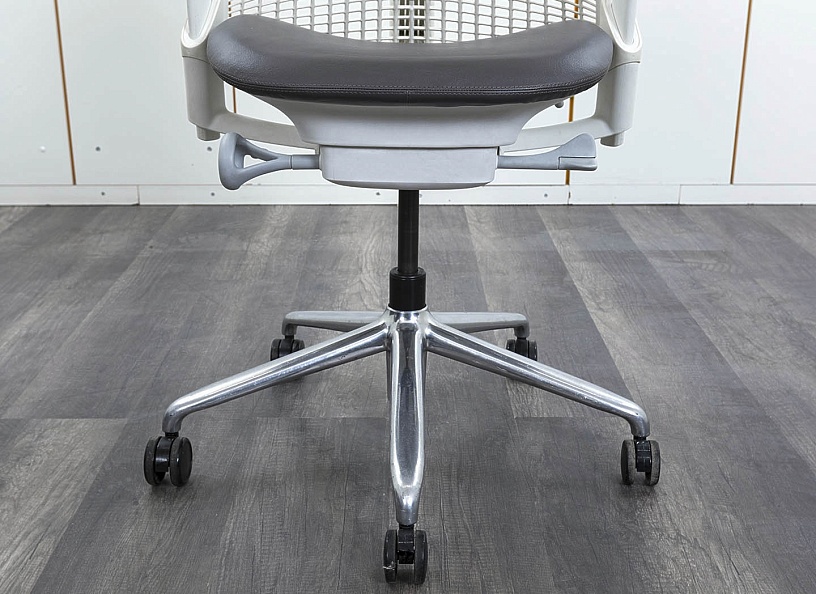 Стул herman miller sayl