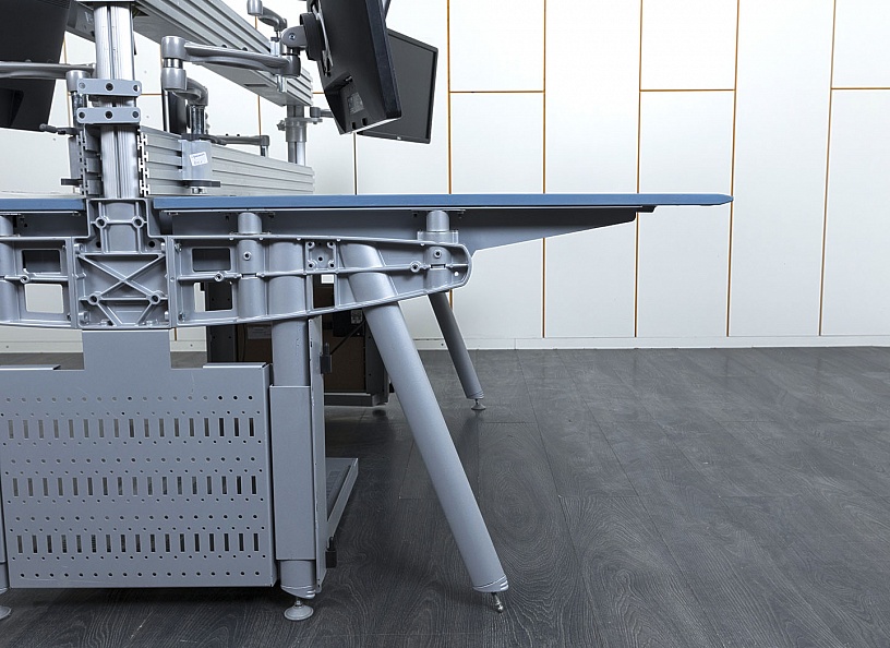 Комплект офисной мебели стол с тумбой  2 000х1 500х730 ЛДСП Серый   (КОМС-20121)