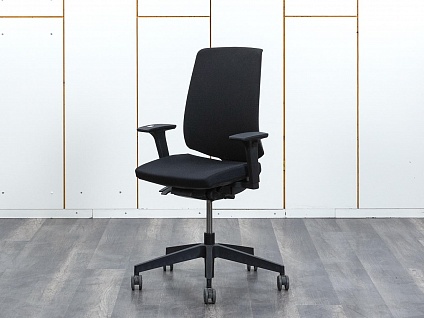 Офисное кресло для персонала  Profim Ткань Черный Light Up 250S  (КПТЧ-01033(нов))