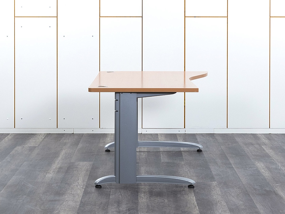 Офисный стол эргономичный SteelCase 1 400х1 000х750 ЛДСП Ольха   (СПЭЛп-30052)