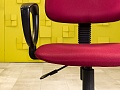 Офисное кресло для персонала на колесах Ткань  Россия  Кпж(а)