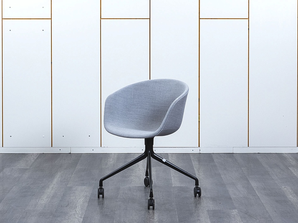 Конференц кресло для переговорной  Серый Ткань Herman Miller   (УНТС-28043)