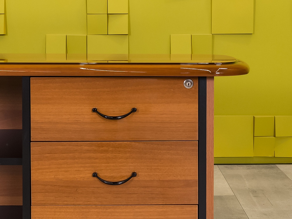 Кабинет руководителя CANNES Goodfurniture МДФ Орех Италия_КРХ1-070524