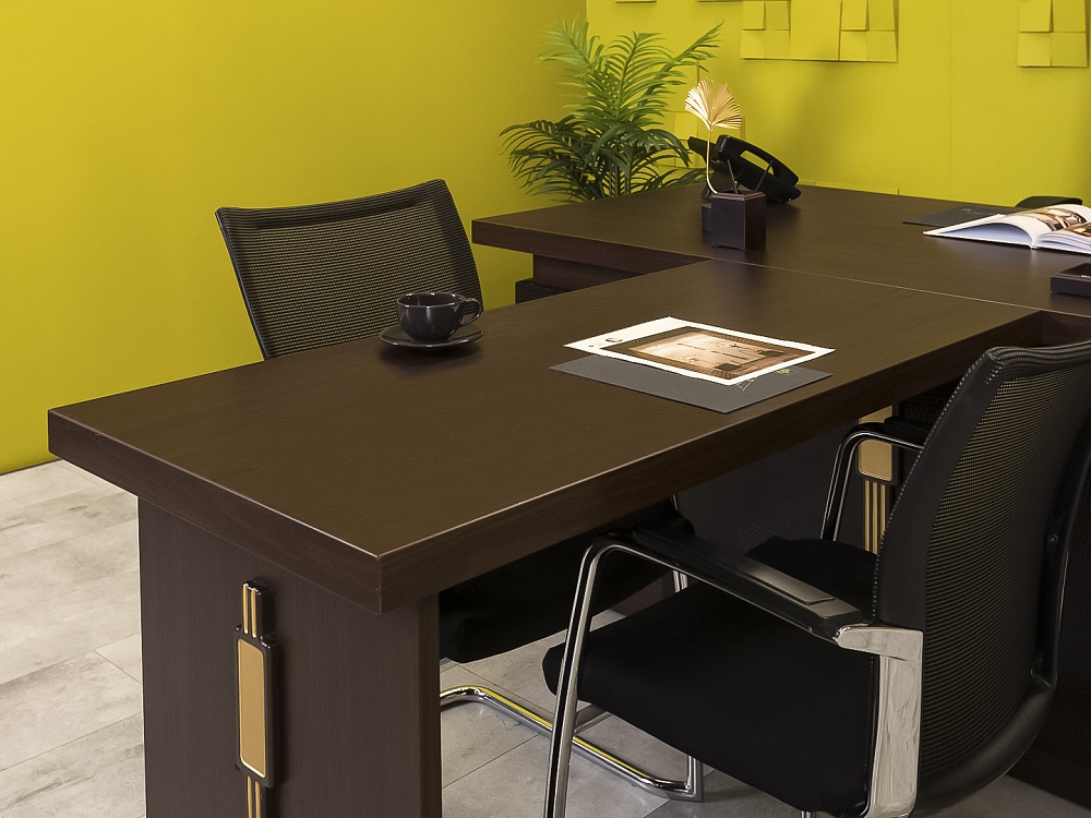 Стол для руководителя  ЛДСП Венге  СРУЕ-29016