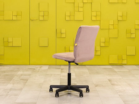 Офисное кресло для персонала на колесах Монро NEO-08 коричневый Ткань Коричневый Россия