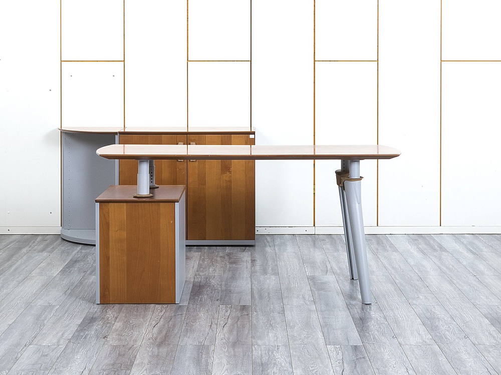 Стол для руководителя Codutti 1 600х600х760 МДФ Орех Master Point  (СРПХк-03054)