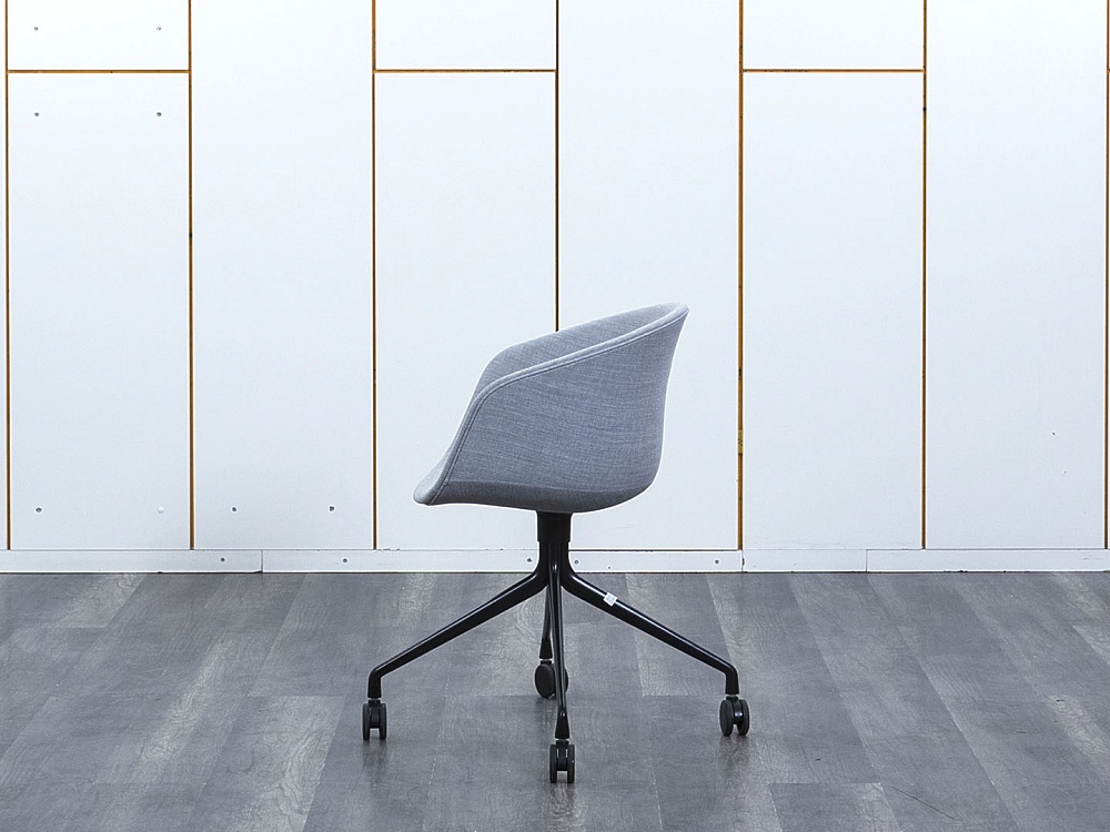 Конференц кресло для переговорной  Серый Ткань Herman Miller   (УНТС-28043)