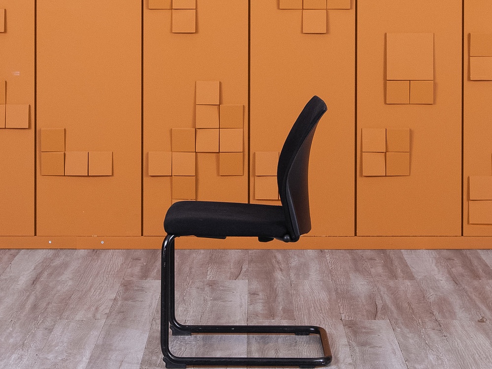 Офисный стул SteelCase ЛДСП Черный   (УДТЧ-05065)
