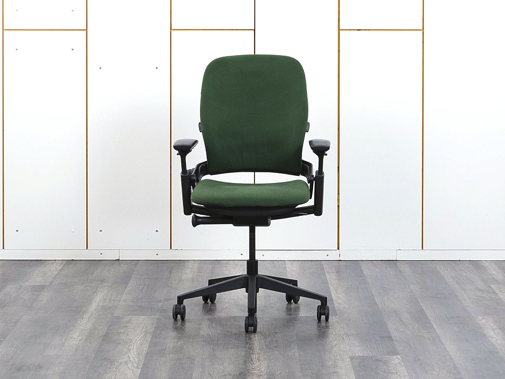 Офисное кресло руководителя  SteelCase Ткань Зеленый Leap B  (КРТЗ-07072)