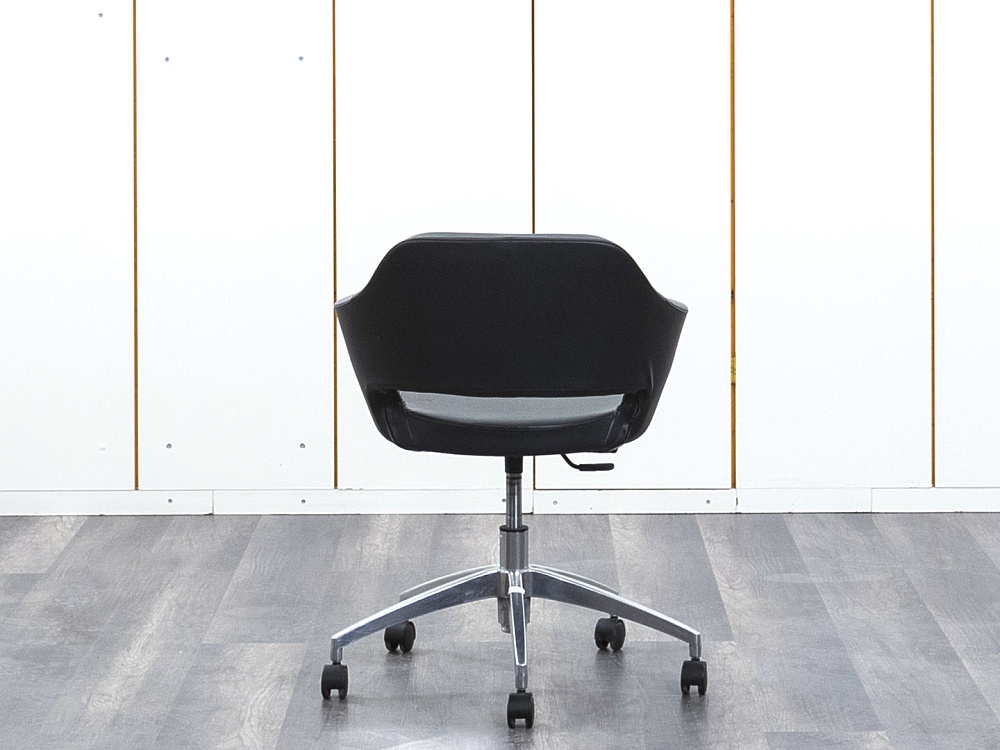 Офисное кресло для персонала  AMCHOOR Кожа Черный   (КПКЧ-14042)