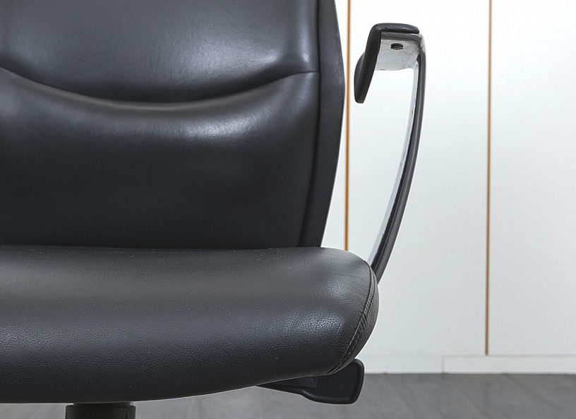 Офисное кресло руководителя   Кожа комбинированная Черный   (КРКЧ-04111)