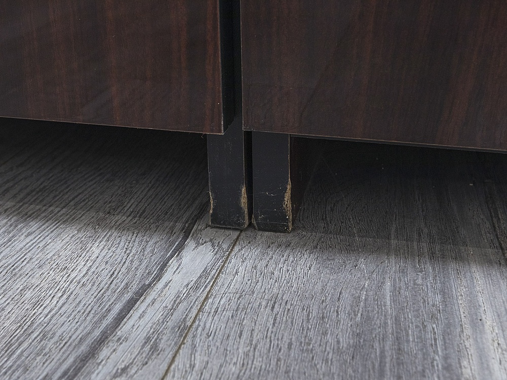 Кабинет руководителя GOODFURNITURE 2 500х2 100х770 МДФ Махагон Perth  (КРШ-13054)