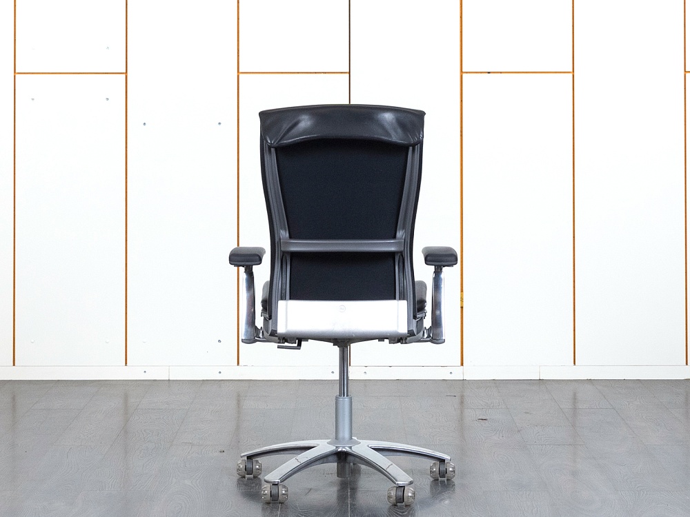 Офисное кресло руководителя  Walter Knoll Кожа Черный   (КРКЧ-19100)