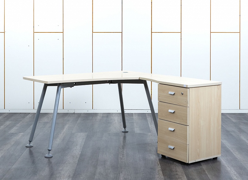 Комплект офисной мебели стол с тумбой  1 400х1 600х750 ЛДСП Клен   (СПУВКп-13033уц)