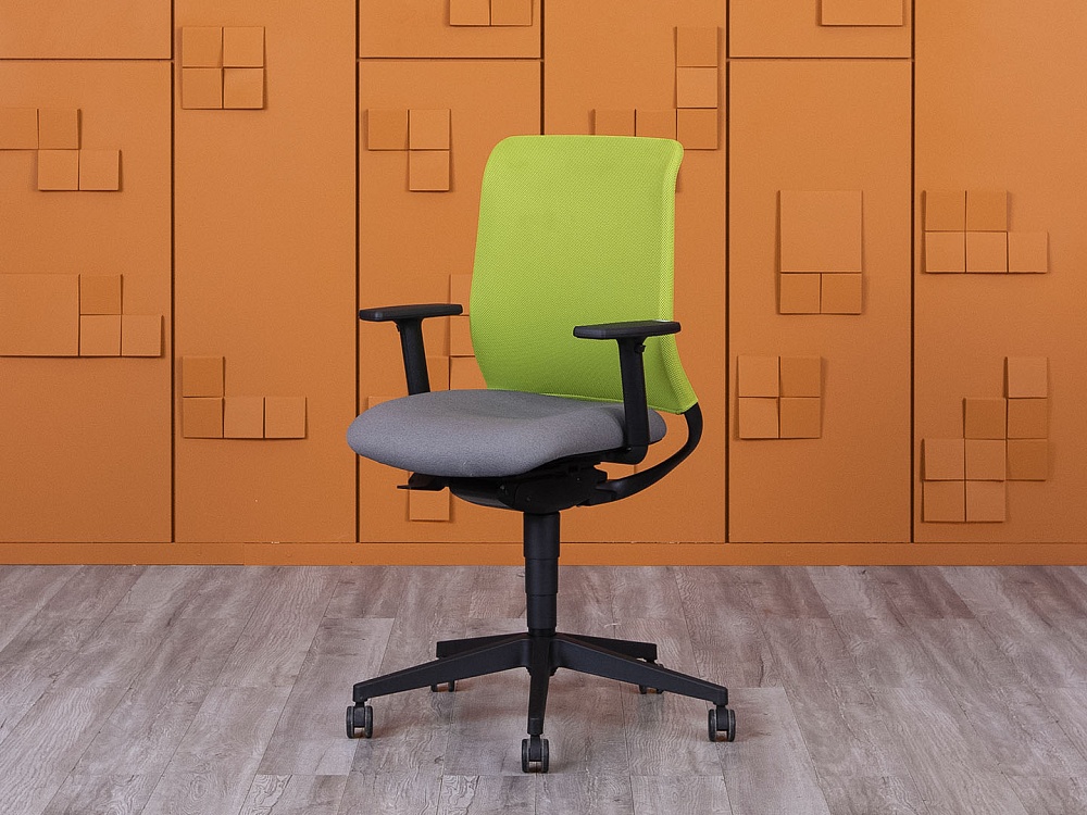 Офисное кресло для персонала  LD Seating Ткань Зеленый THEO 260-AT  (КПТЗ-27025)