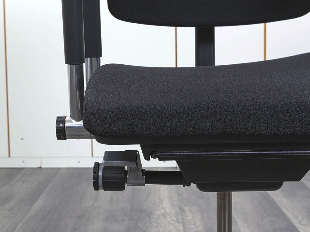 Офисное кресло руководителя  SteelCase Ткань Черный Please 2 Ergonomic  (КРТЧ-17113)
