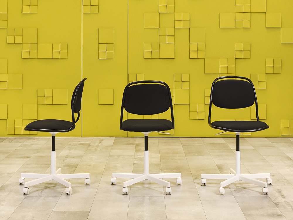 Офисное кресло для персонала на колесах IKEA Ткань Чёрный Швеция  КПТЧ-22076