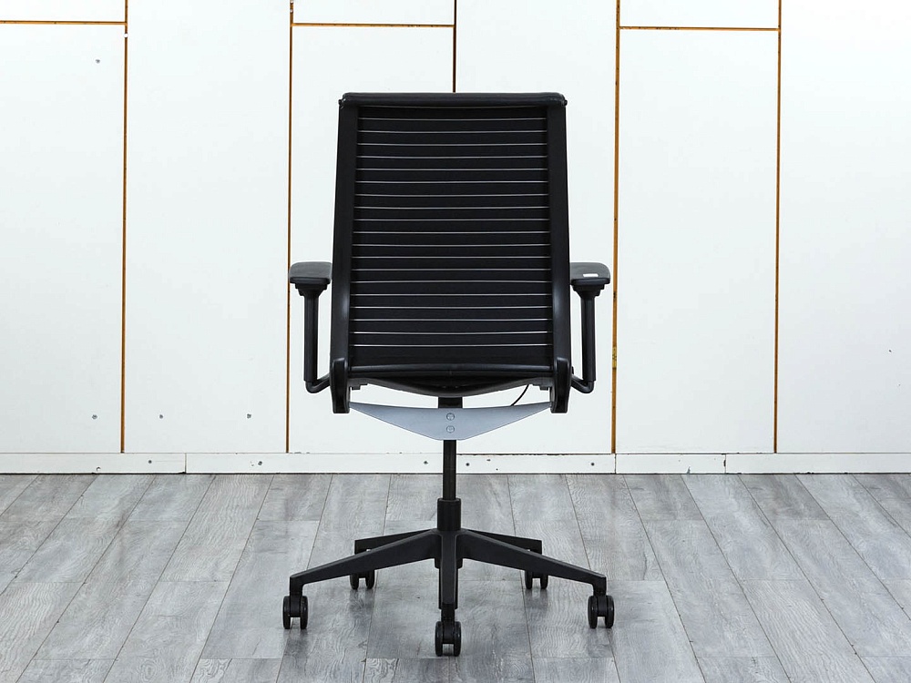 Офисное кресло для персонала  SteelCase Кожа Черный Think  (КПКЧ-11104)