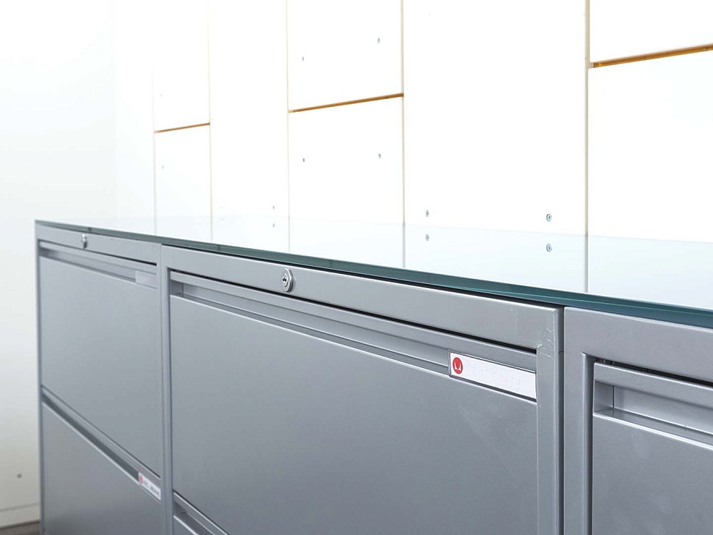 Комплект офисной мебели Herman Miller 3 200х1 800х1 000 ЛДСП Орех   (КОМХ1-16082)