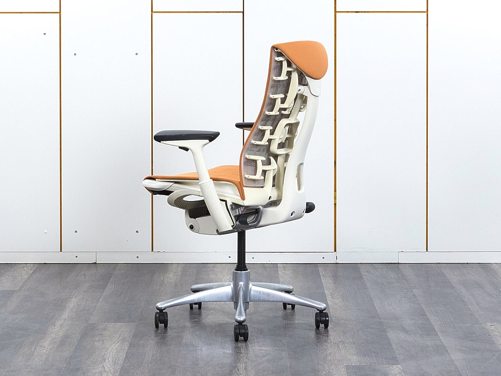 Офисное кресло руководителя  Herman Miller Ткань Оранжевый Embody  (КРТО-16062)
