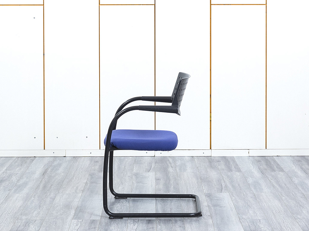 Конференц кресло для переговорной  Синий Ткань VITRA VISAVIS 2  (КДТН-28113)
